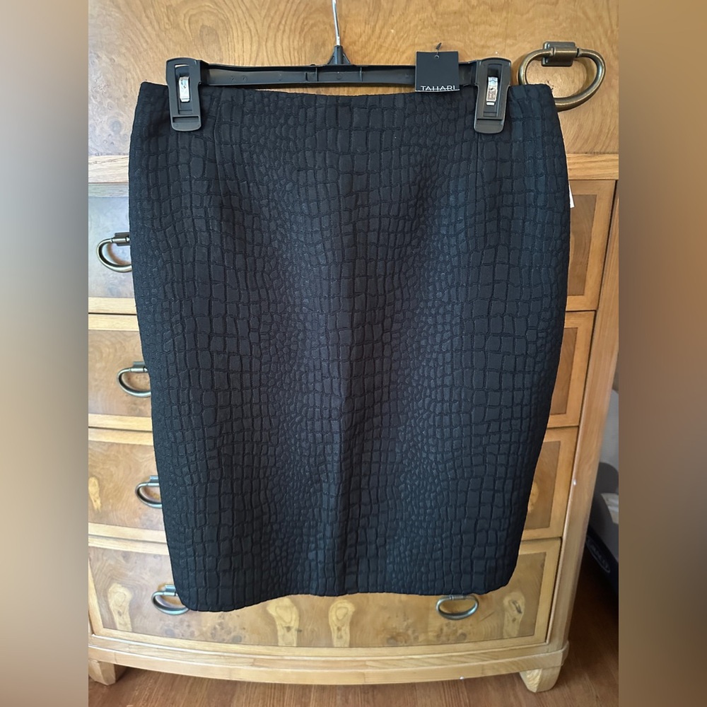 Elegant Black Textured Skirt